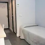 Residencia Universitaria Tagaste Apartman