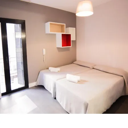 Residencia Universitaria Tagaste * Барселона