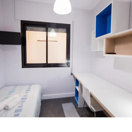 Residencia Universitaria Tagaste * Барселона