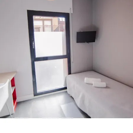 Апартаменты Residencia Universitaria Tagaste Барселона
