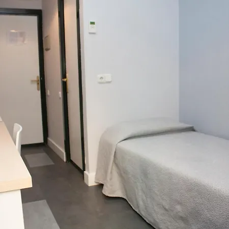 Residencia Universitaria Tagaste Апартаменты