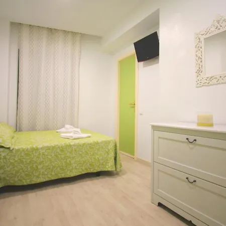Residencia Universitaria Tagaste Apartamento *