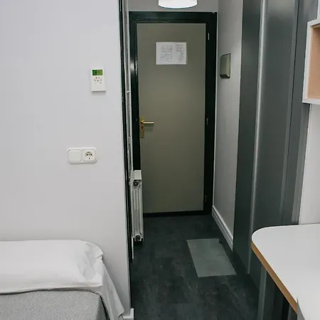塔迦斯特大学宿舍酒店 * 巴塞罗那